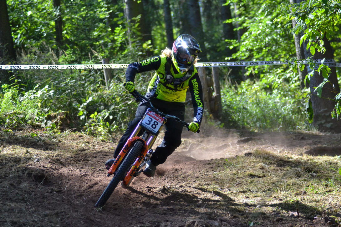 bilder_ixs_downhill_cup_ilmenau_2019