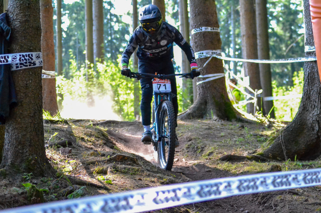 bilder_ixs_downhill_cup_ilmenau_2019